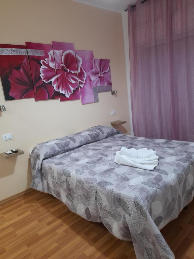 Milazzo: La Porta Delle Eolie Bed & Breakfast Luaran gambar